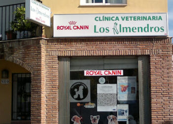 Clínica Veterinaria Los Almendros